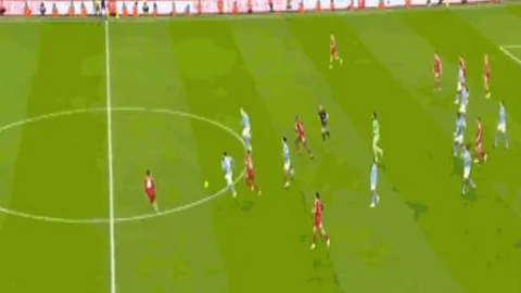 利物浦粉丝童年崇拜曼联传奇球星，德布劳内偶像揭秘！